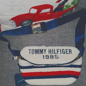 Tommy Hilfiger Fleece Fanny Pack xbody Cross Body